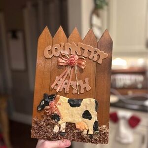 Country Bath Wall Decor with Cow Design